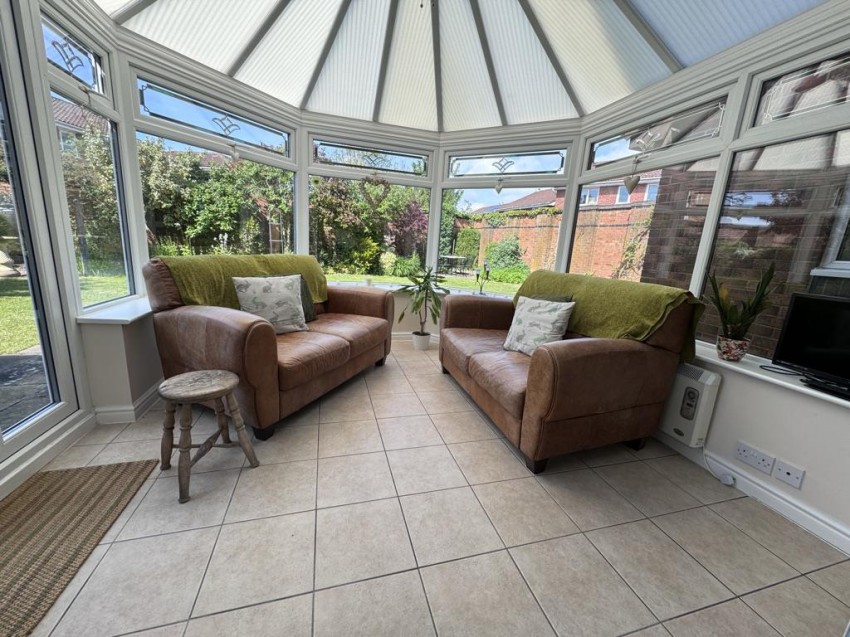 Images for Park Farm Close, Longton, Preston