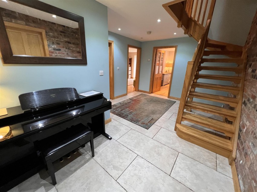 Images for Brownhill Lane, Longton, Preston