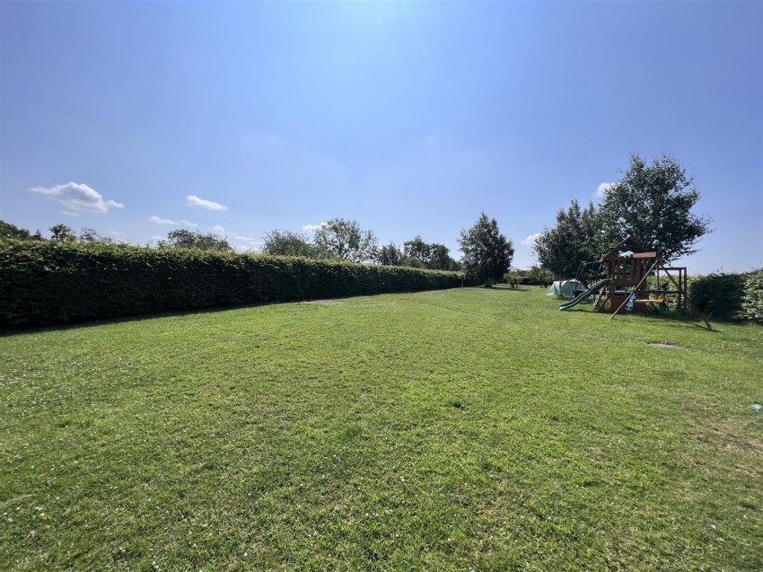 Images for Brownhill Lane, Longton, Preston