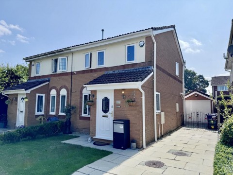 View Full Details for Aspendale Close, Longton