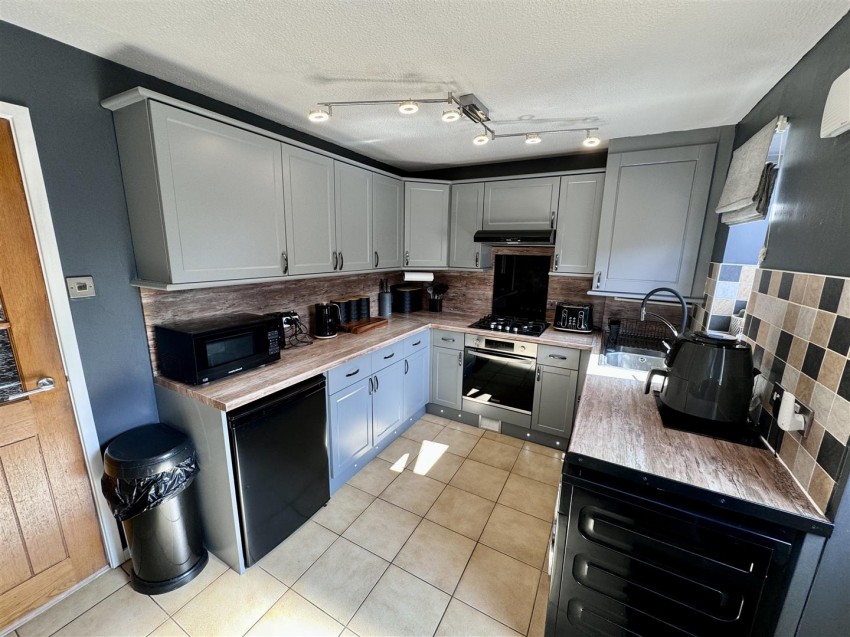 Images for Aspendale Close, Longton