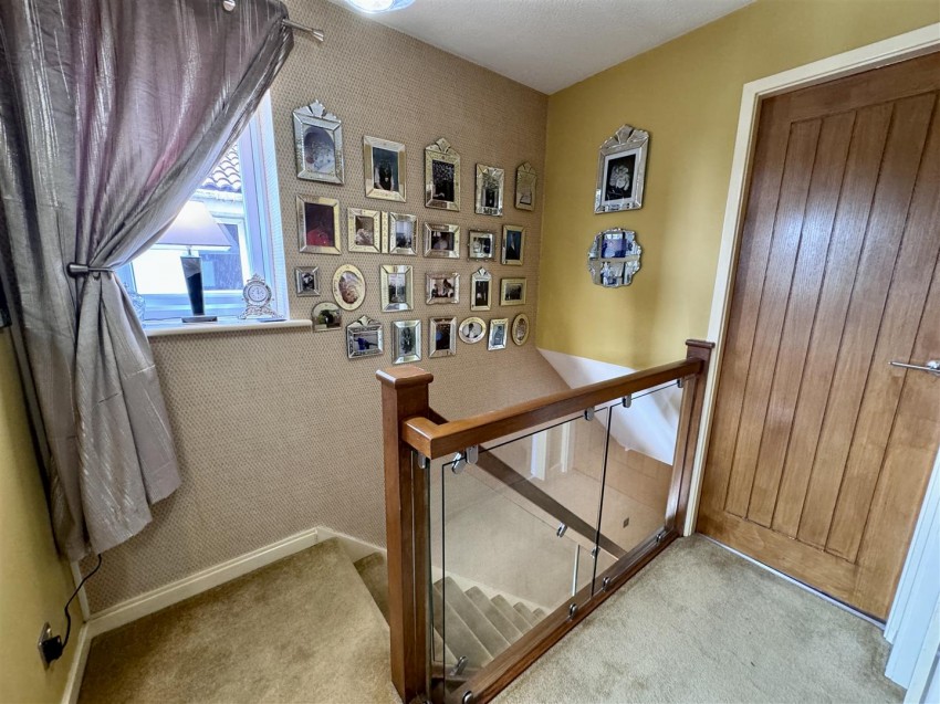 Images for Aspendale Close, Longton