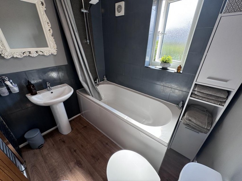 Images for Aspendale Close, Longton