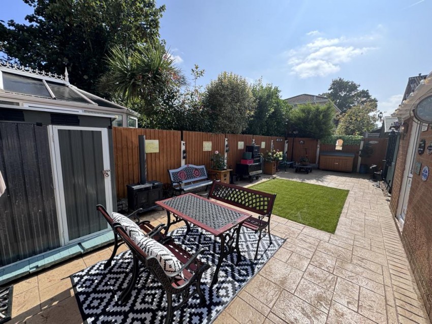 Images for Aspendale Close, Longton