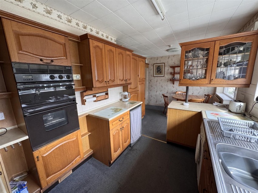 Images for Brookway, Longton