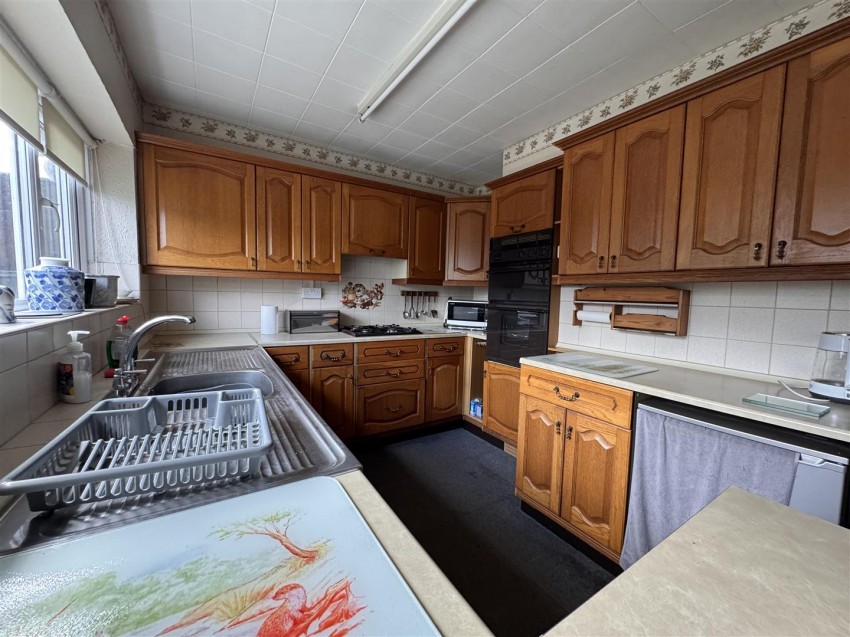 Images for Brookway, Longton