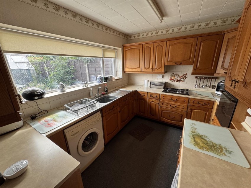 Images for Brookway, Longton
