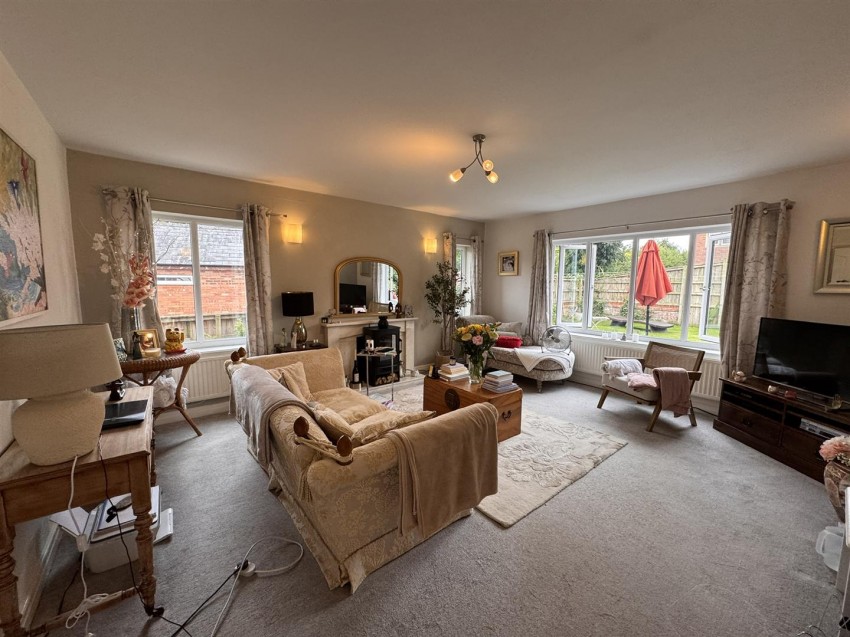 Images for Marsh Lane, Longton