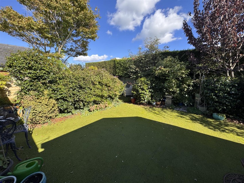 Images for Dale Avenue, Longton
