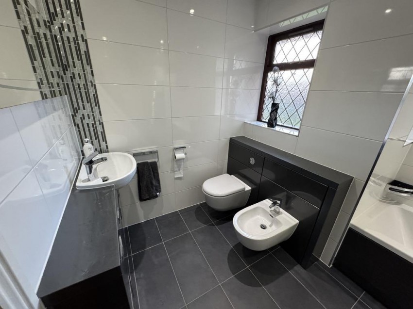 Images for Moorfield Hamlet, Shaw