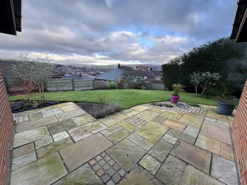 Images for Moorfield Hamlet, Shaw