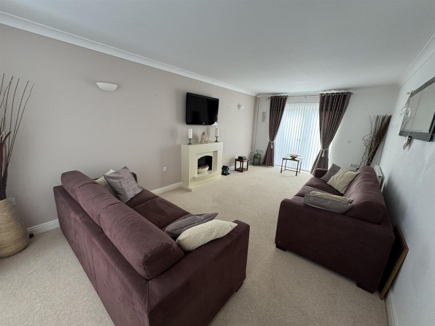 Images for Regency Gardens, New Longton